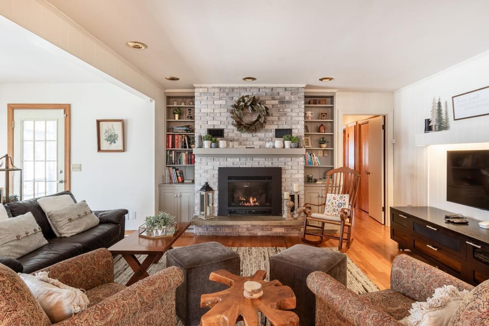 Quaint Elkton Home near Shenandoah National Park! House in McGaheysville