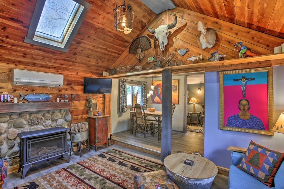 'Work, Play & Get Away Cabin' Near Higgins Lake! Cabin in Michigan