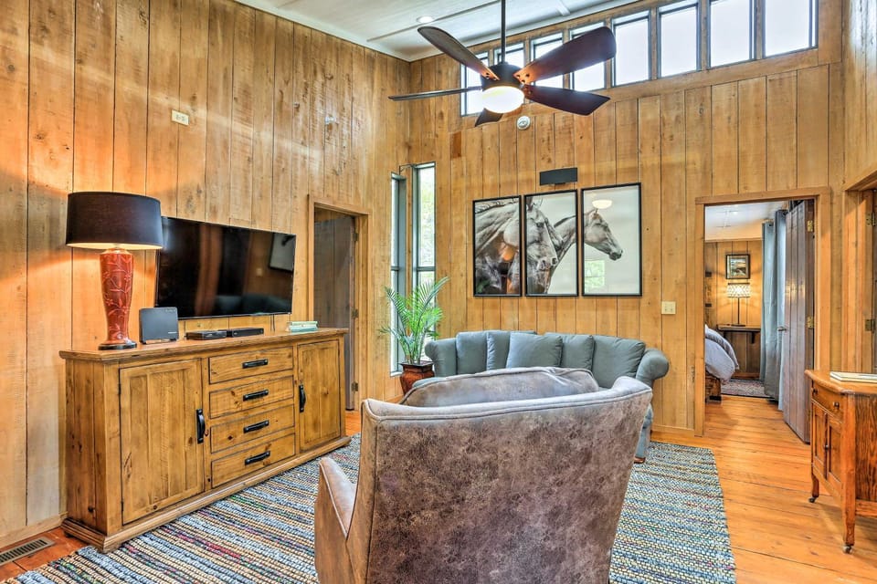 Cozy Hatteras Island Abode ~ 1 Mi to Frisco Beach! House in Frisco