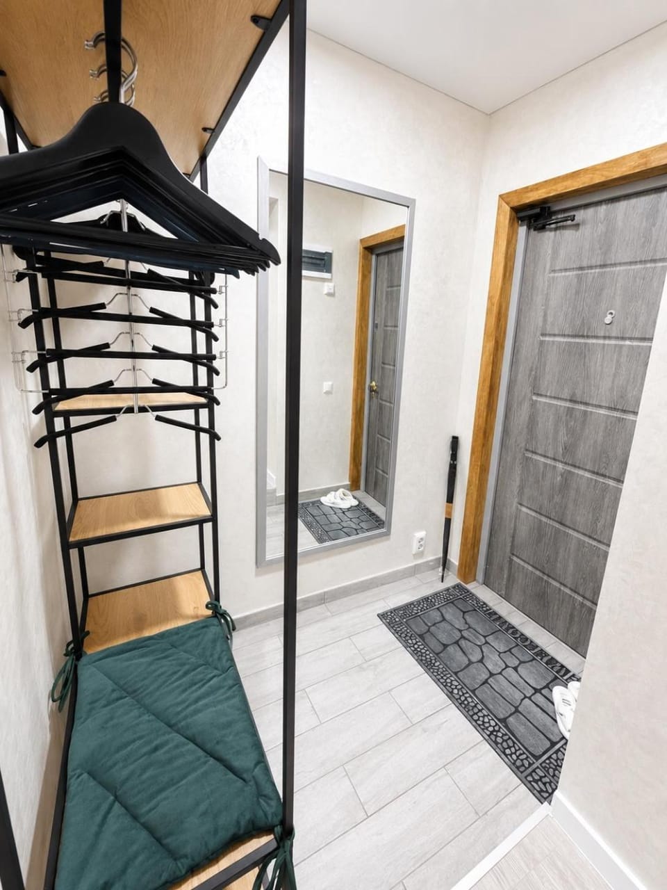 Photo of the whole room, wardrobe
