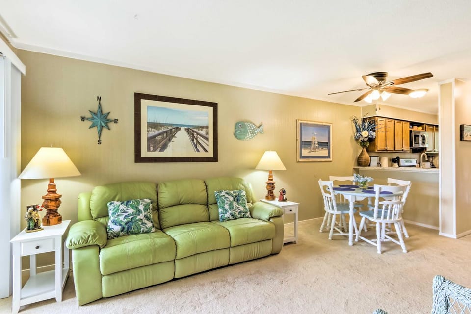 Ocean Views and 3 Pools Hilton Head Resort Condo Villa in Hilton Head Island