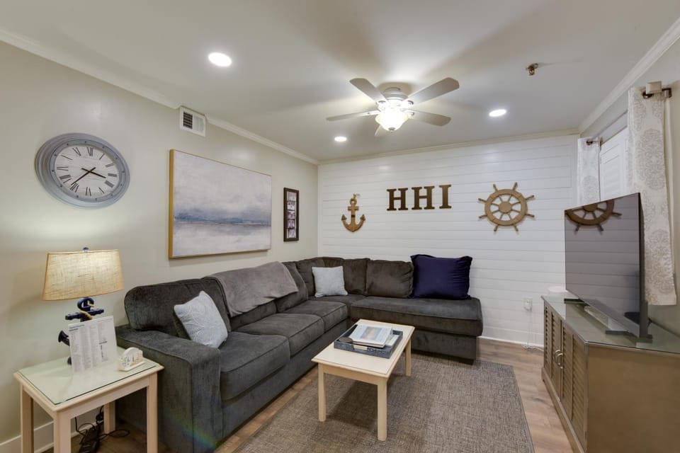 Walk to Waves: Hilton Head Condo & Resort Life House in Hilton Head Island