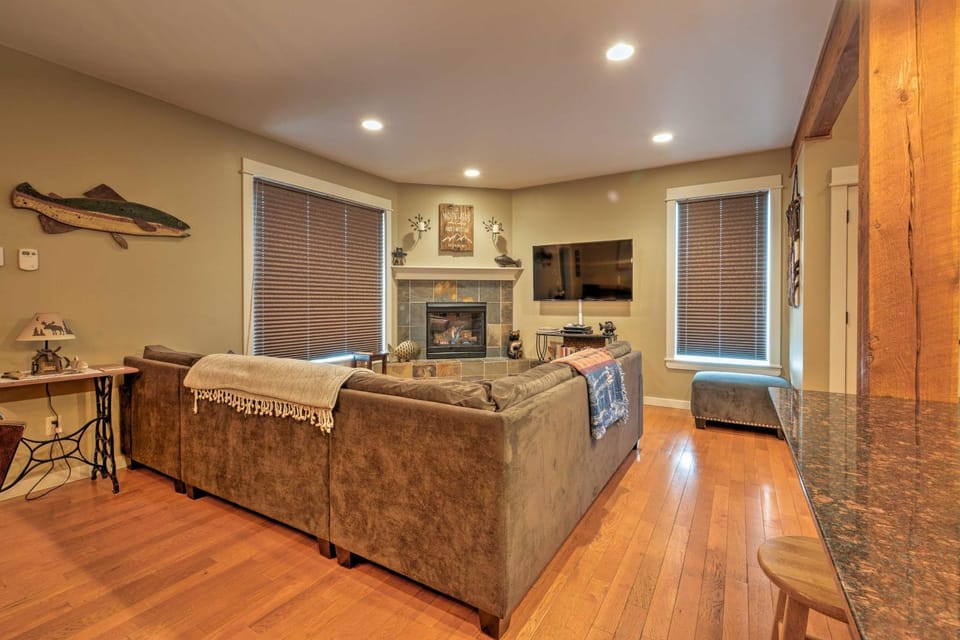 'Bozeman Getaway' w/ Mountain Views, Near Downtown House in Bozeman