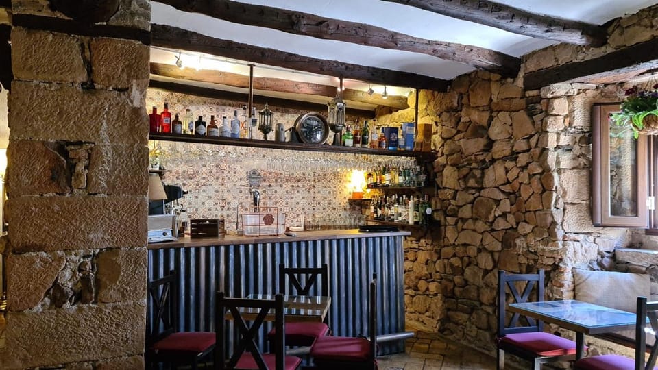 Lounge or bar