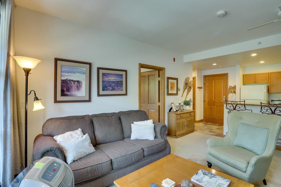 Lavish Escape - 3 Mi from Beaver Creek Resort! House in Avon