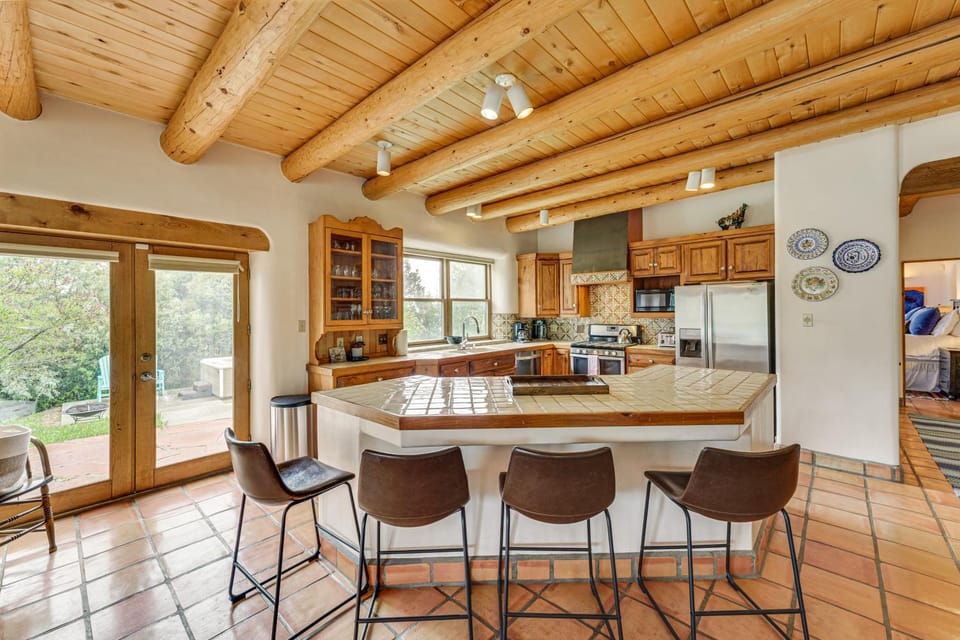 Arroyo Seco Adobe w/ Hot Tub Near Taos Ski Valley! House in New Mexico