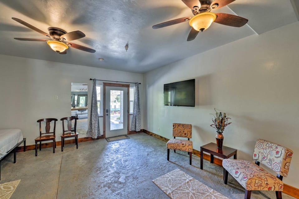 Lava Hot Springs Studio - Walk to Portneuf River! Apartment in Lava Hot Springs