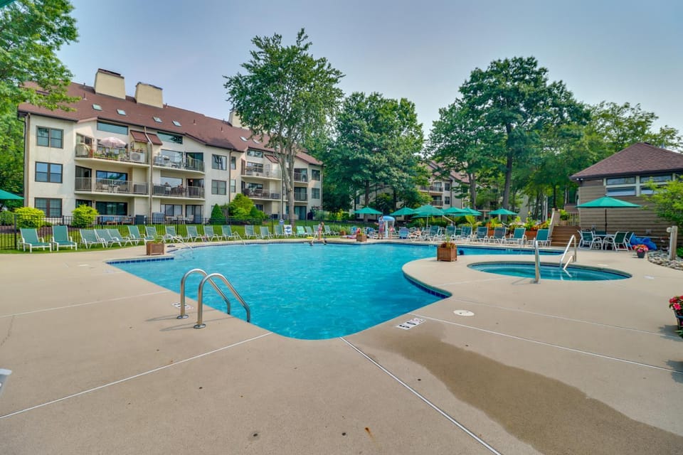 Lake Harmony Condo < 1 Mi to Big Boulder Mountain! House in Big Boulder Lake