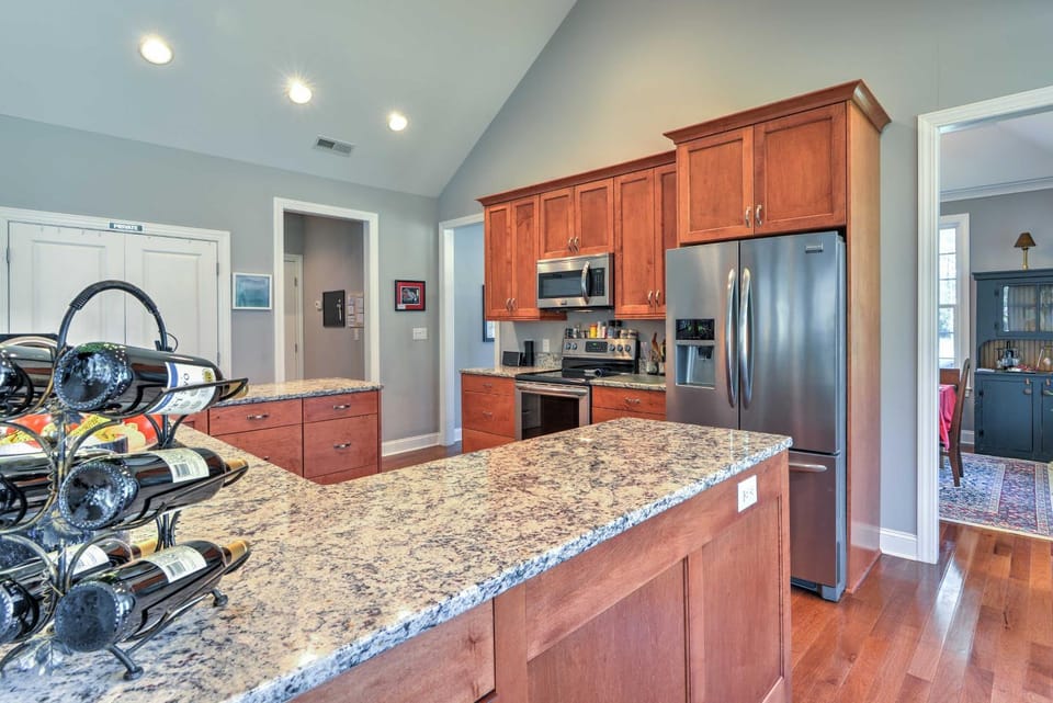 Oriental House on 1 Acre w/ Wraparound Porch! House in North Carolina