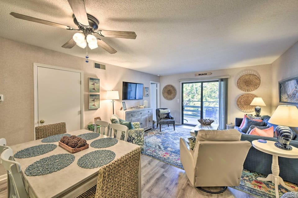 Half-Mi to Beach: Hilton Head Condo w/ Lagoon View House in Hilton Head Island