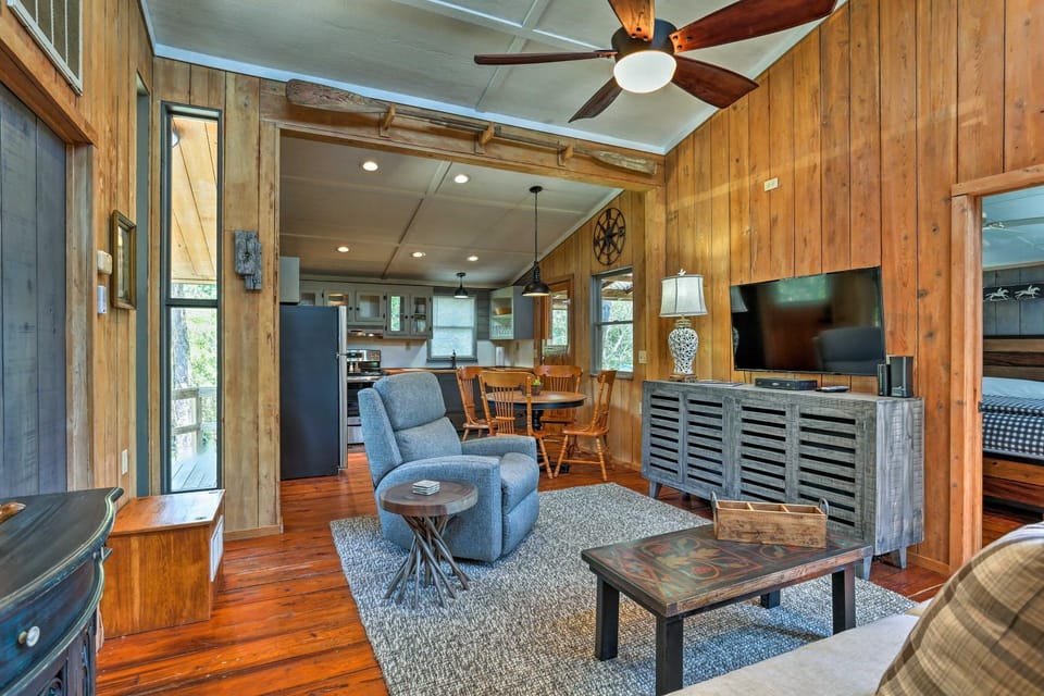 Outer Banks Island Cottage - 1 Mi to Frisco Beach! House in Frisco