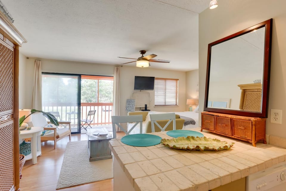 Cute PCB Condo by Lake Powell w/ Pool Access! House in Sunnyside
