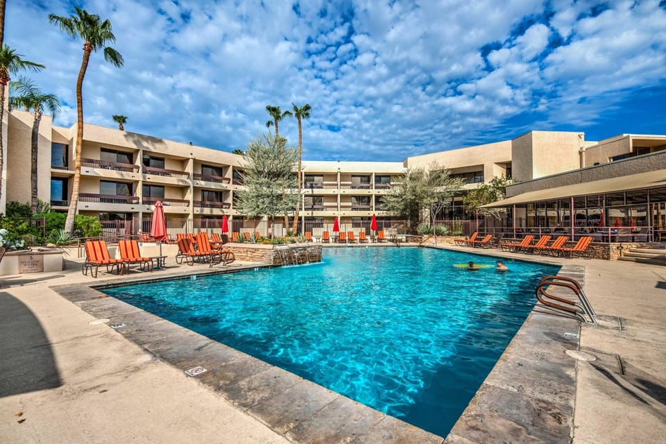 3 Mi to Old Town: Scottsdale Condo w/ Pool & Lake House in McCormick Ranch