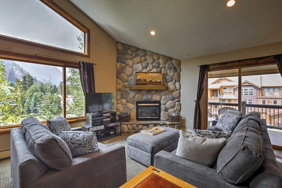 Half-Mi to Copper Mtn Slopes: Frisco Unit w/ Loft House in Frisco