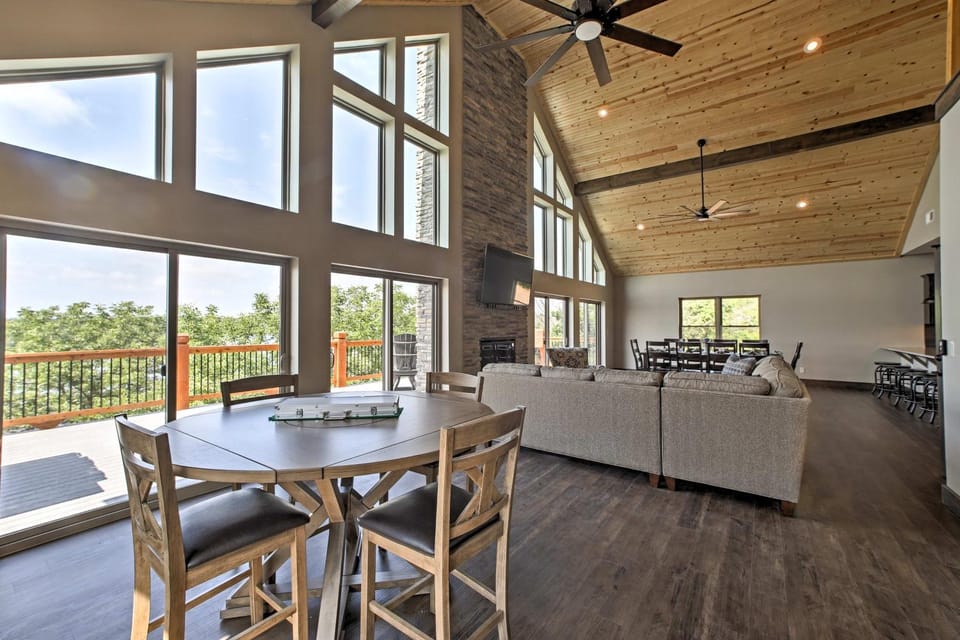 Lavish Retreat w/ Decks, Steps to Table Rock Lake! House in Table Rock Lake