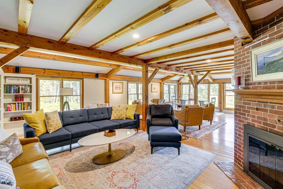 Spacious Kennebunkport Home w/ View, 2 Mi to Beach House in Goose Rocks Beach