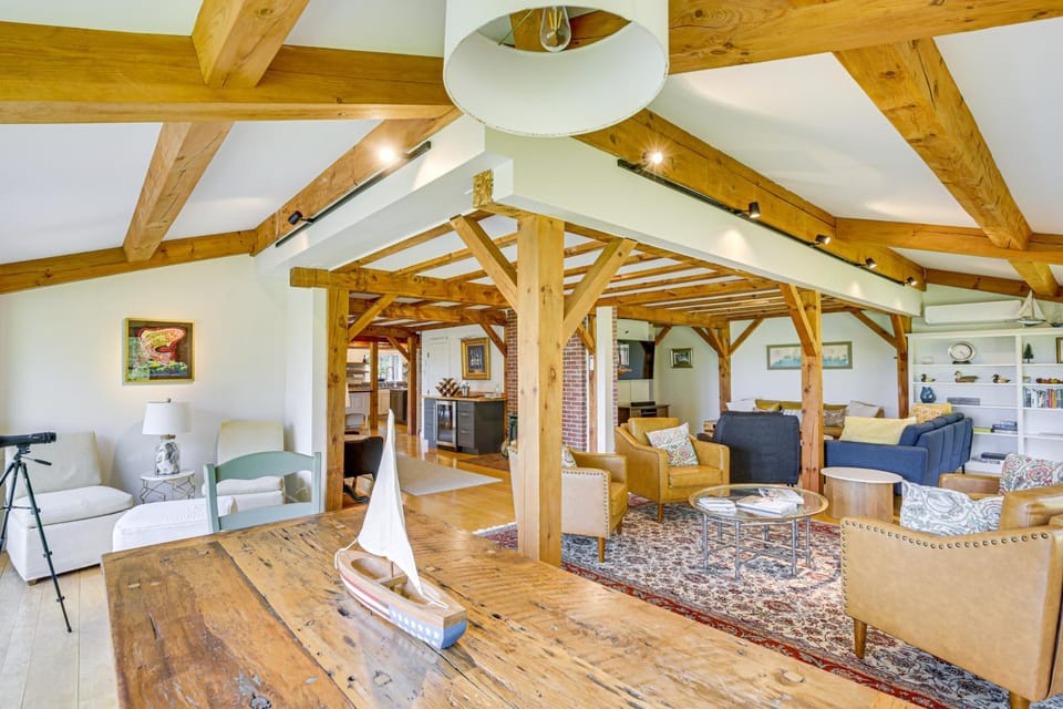Spacious Kennebunkport Home w/ View, 2 Mi to Beach House in Goose Rocks Beach