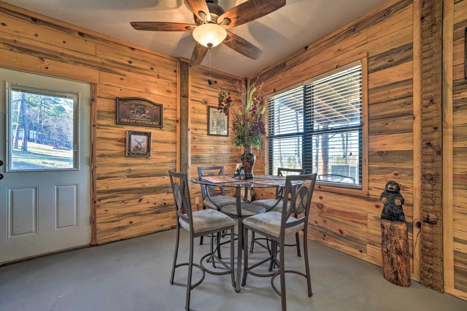 'Sardis Serenity' 1 BR Clayton Cabin w/ Lake View Cabin in Oklahoma