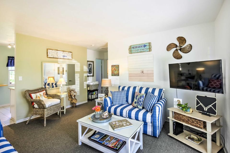 Walk to Beach: New Smyrna Beach Abode w/ BBQ! House in New Smyrna Beach