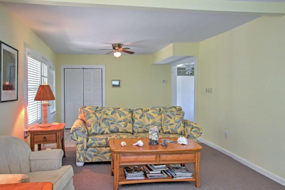 Secluded & Quiet Atlantic Home: 1 Mi to Boat Ramp! House in North Carolina