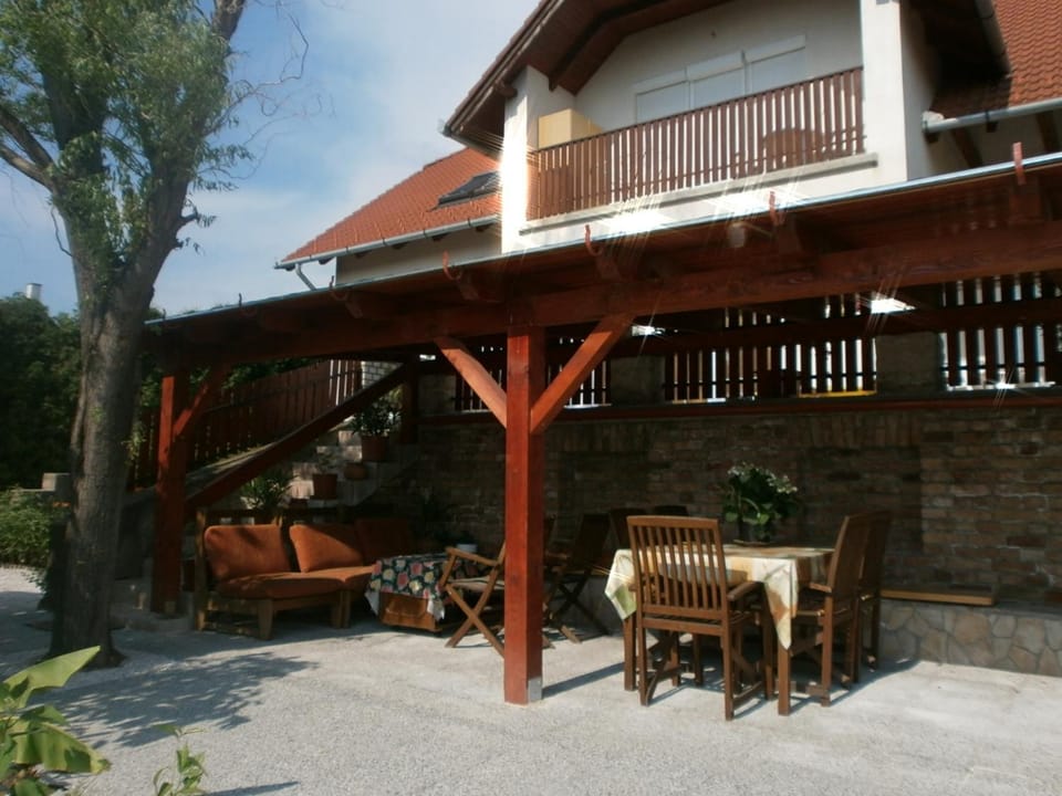 BBQ facilities, Garden