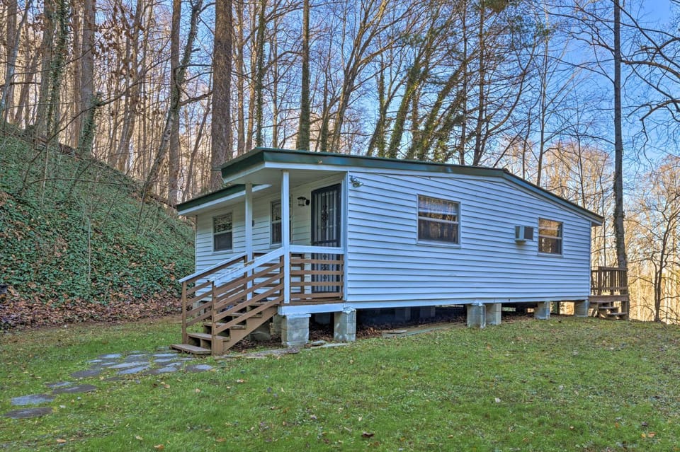 Secluded Bryson City Home w/ Deck, Steps to Creek! House in Tennessee