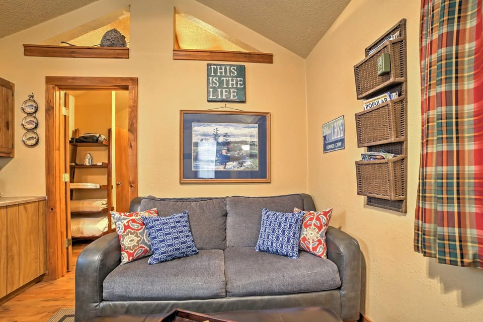 Near Shopping & Museums: Quiet Branson Cabin Cabin in Branson