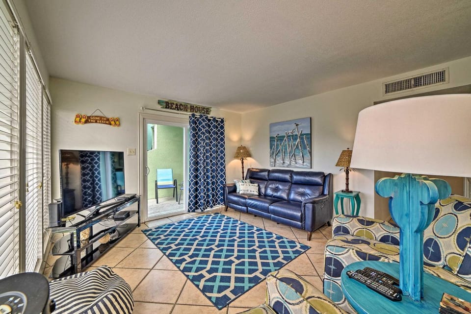 Breezy Corpus Christi Condo w/ Deck + Fishing Dock House in North Padre Island
