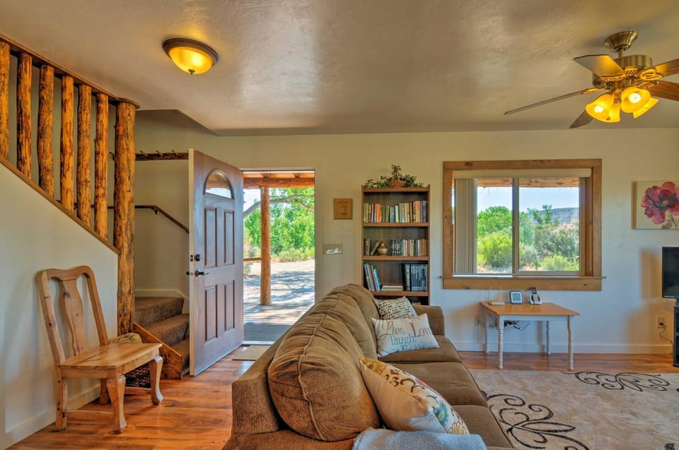 Cozy Henrieville Cabin: 18 Mi to Bryce Canyon NP! Cabin in Utah