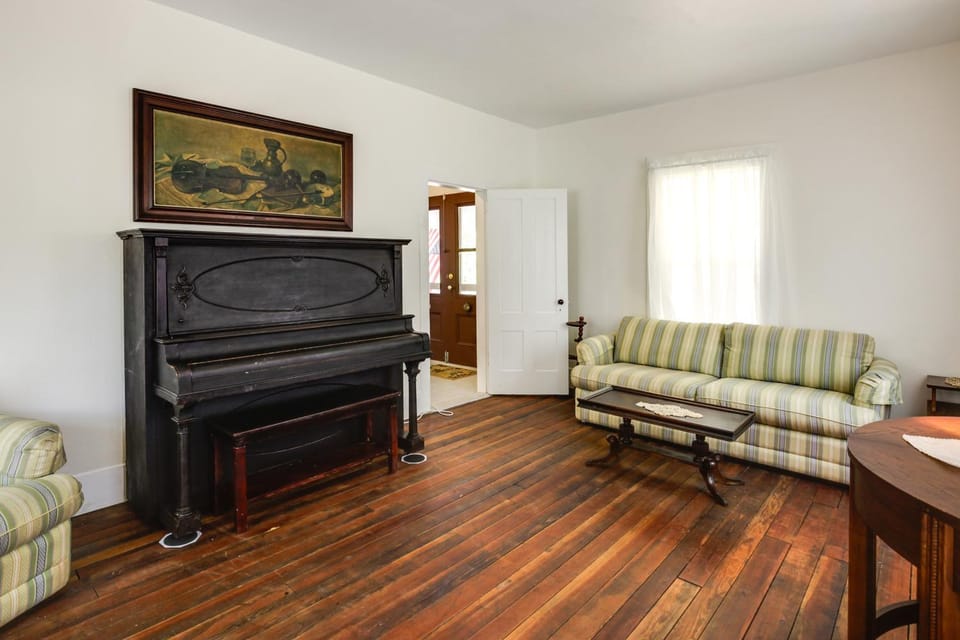 Peaceful Pomona Park Home: 1 Mi to Lake Broward! House in Florida