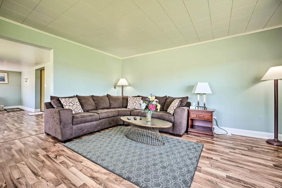3 Mi to Lake Michigan Access: Sawyer Home w/ Patio House in Sawyer