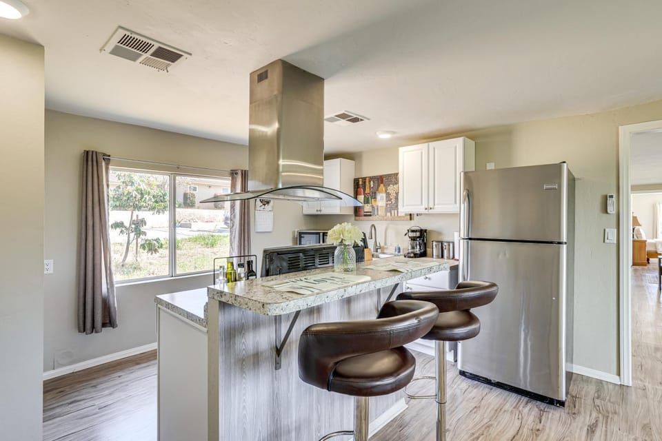 Escondido Vineyard Estate Walk to Wineries! House in San Pasqual Valley