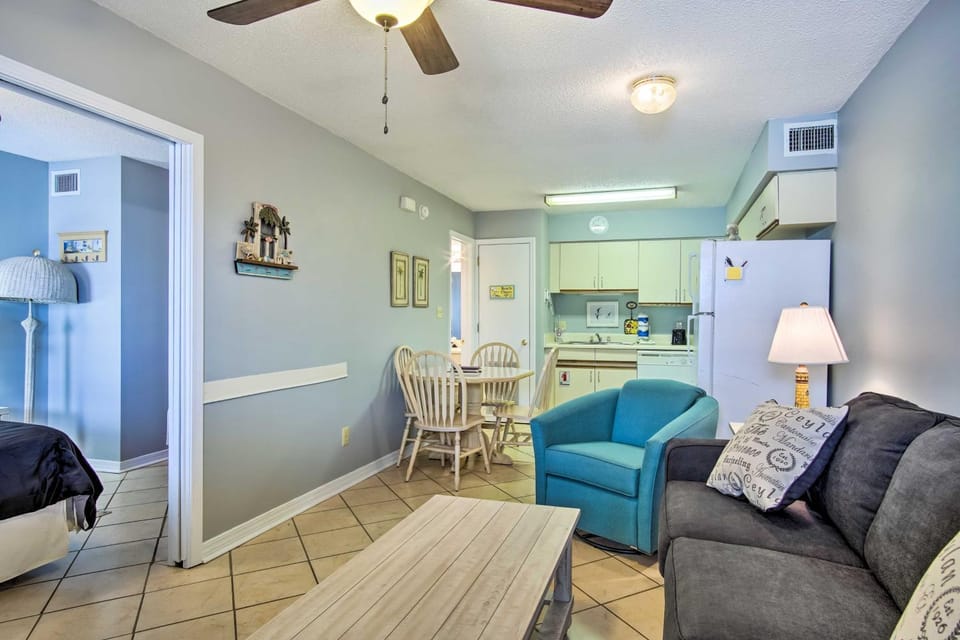 Gulf Shores Condo w/ Pool Access: Steps to Beach! House in West Beach