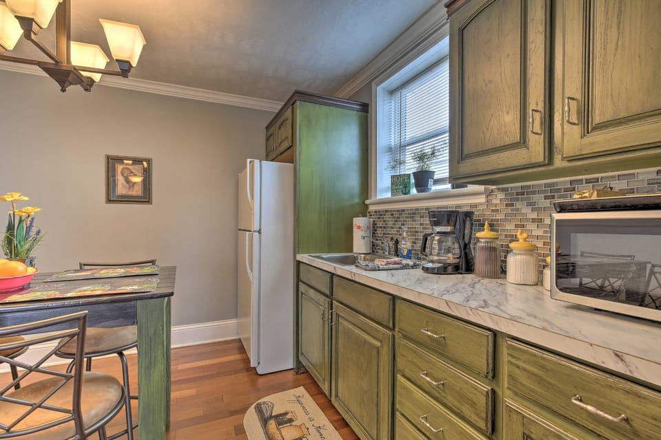 2 Mi to Ark Encounter Updated Williamstown Apt! Apartment in Williamstown