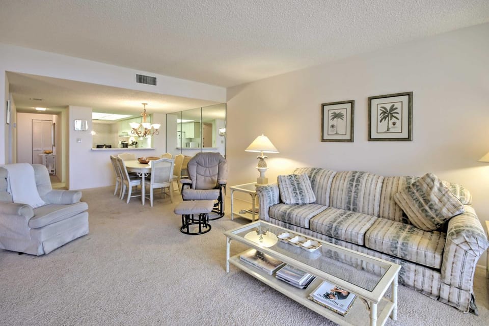 Beachfront Sarasota Resort Condo: Siesta Key View! House in Siesta Beach