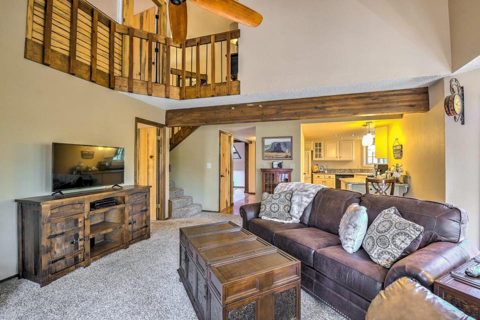 Wooded Retreat w/ Deck: 4 Mi to Downtown Flagstaff House in Flagstaff