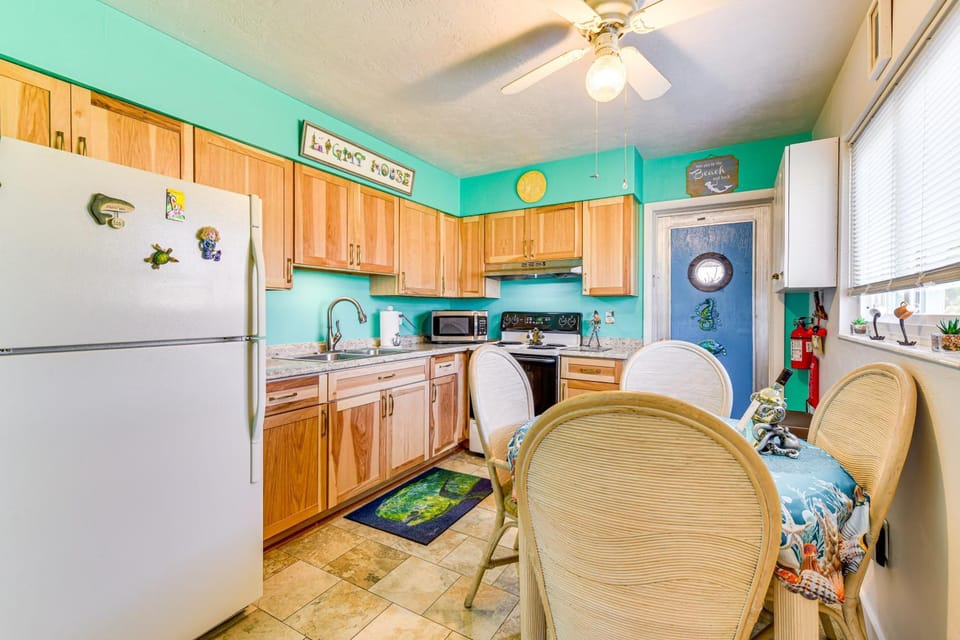 Pet-Friendly Bradenton Home 1.5 Mi to Cortez Beach House in Cortez