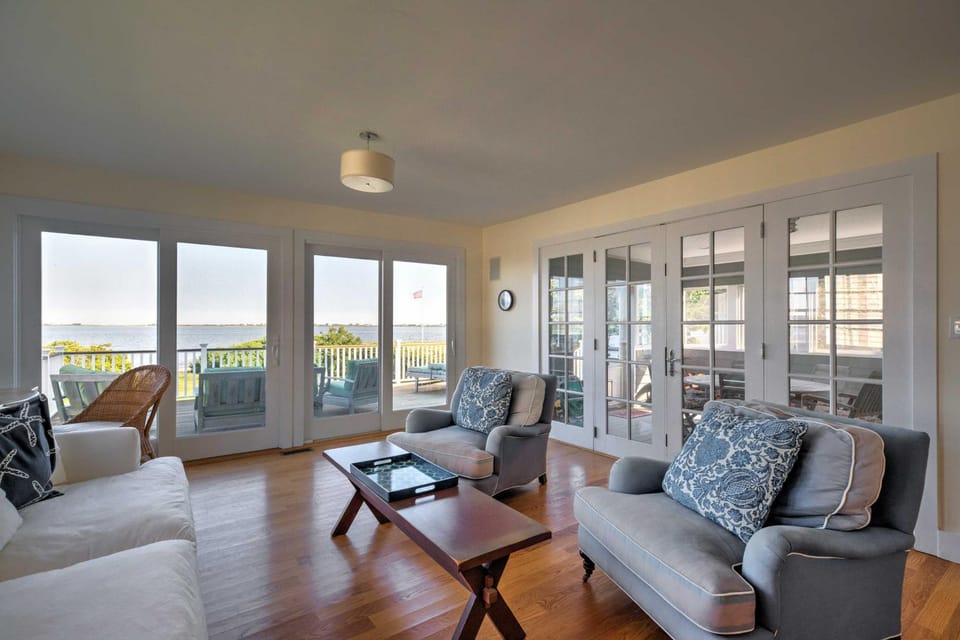 Luxe Waterfront East Quogue Home w/ Beach On-Site! House in Quogue