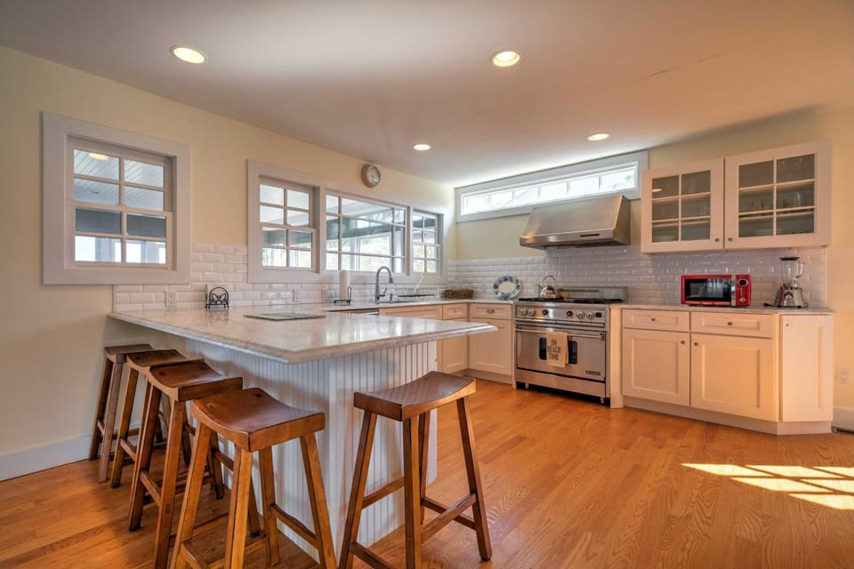 Luxe Waterfront East Quogue Home w/ Beach On-Site! House in Quogue
