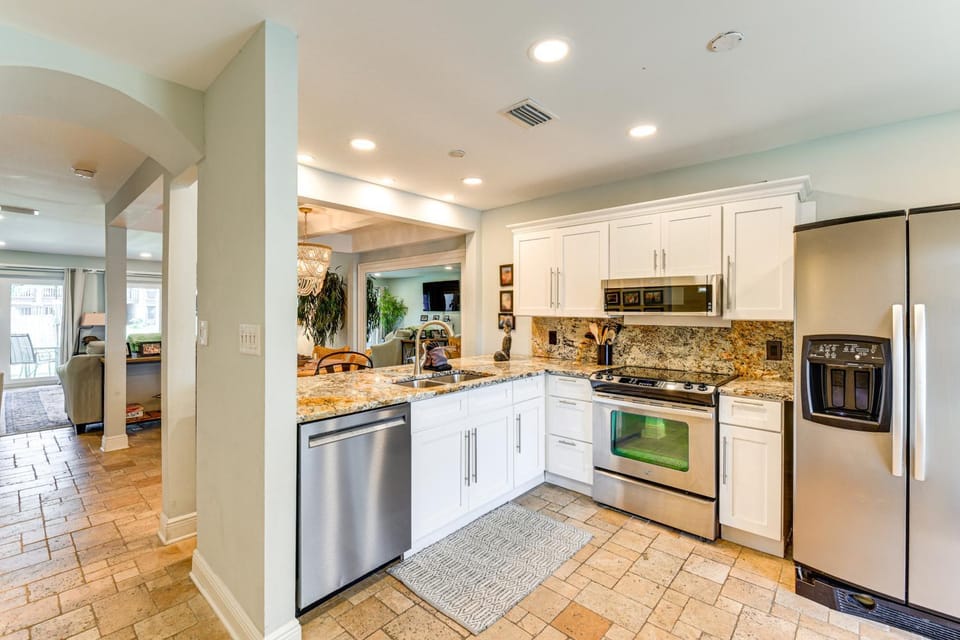Seaside Panama City Beach Condo w/ Outdoor Pool! House in Lower Grand Lagoon