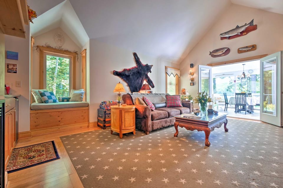 Waterfront Great Pond Cottage w/ Hot Tub & Deck! House in Penobscot