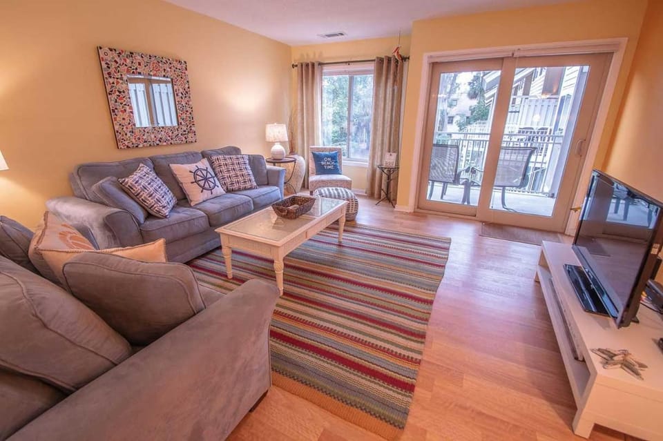 Walk to Hilton Head Island Beach: Villa w/ Balcony Villa in South Forest Beach