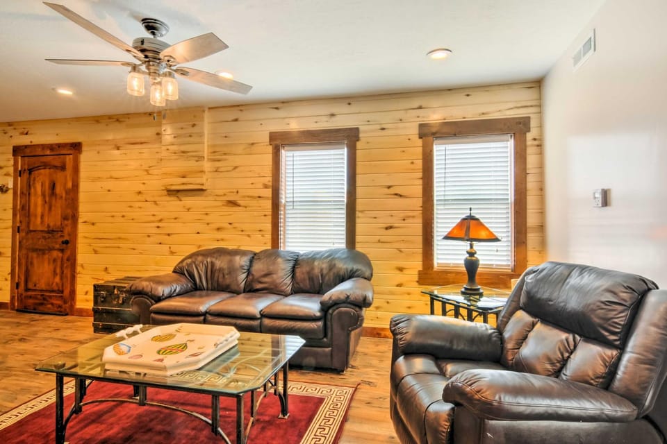 Updated Main St Apt. Near Fishlake & Capitol Reef! Apartment in Utah