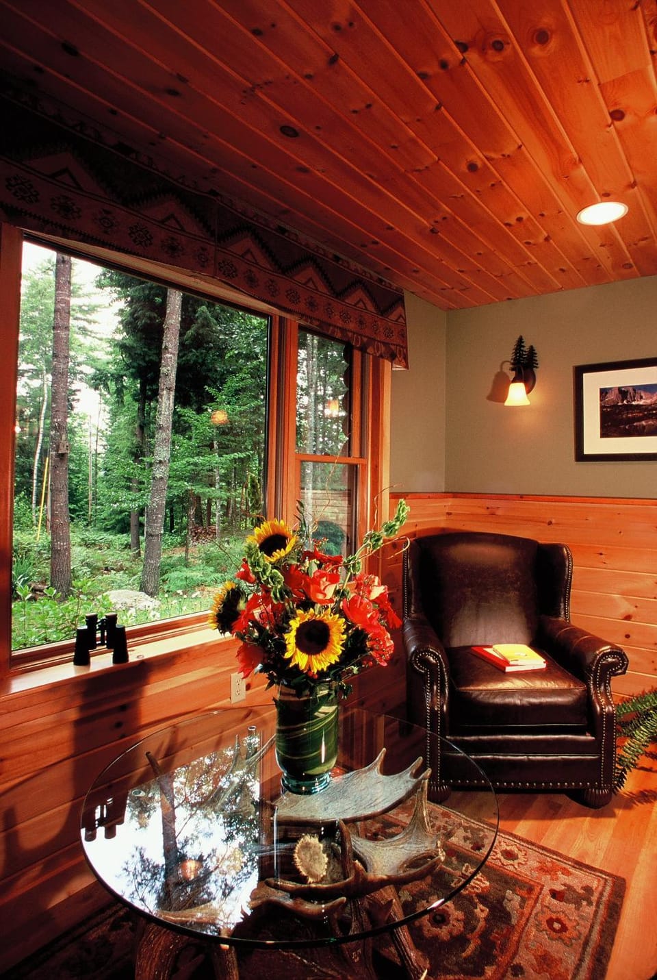 Upscale Fryeburg Cabin: Hot Tub + Billiards Table! Cabin in Conway