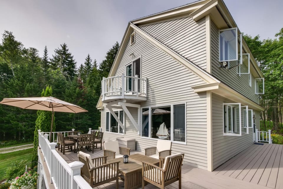 Enchanting Waterfront Sorrento Home w/ Deck! House in Sorrento