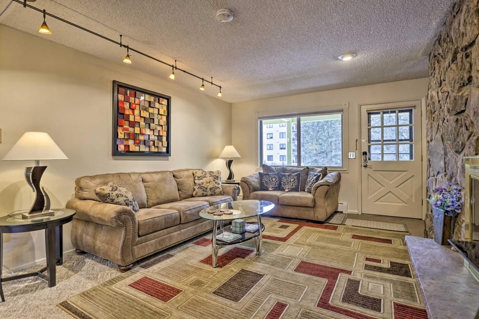 Condo on Fraser River < 4 Mi to Winter Park Resort House in Fraser