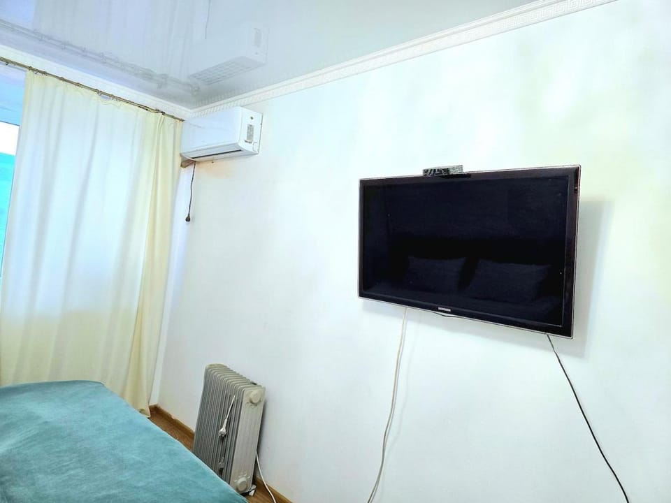 TV and multimedia, Bedroom, air conditioner