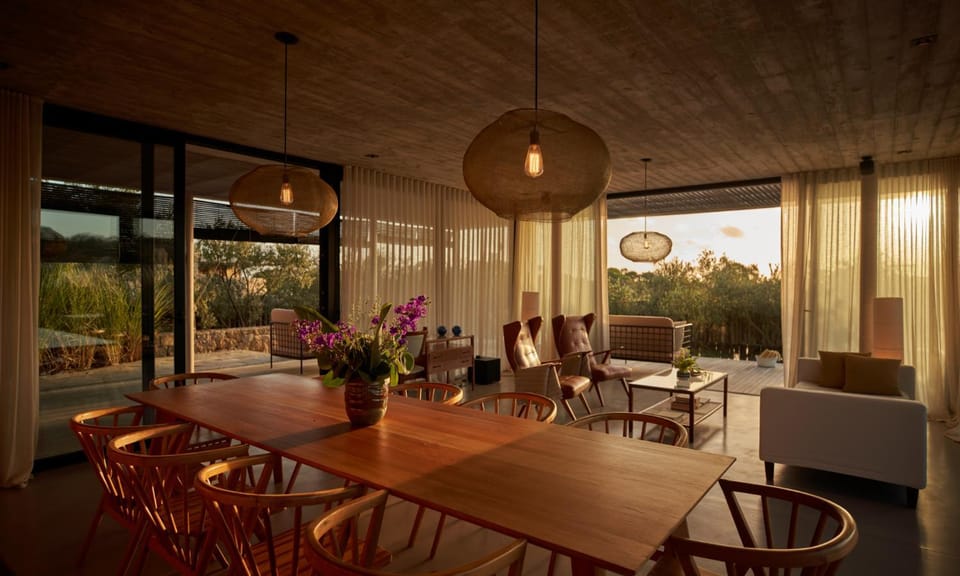 Living room, Dining area