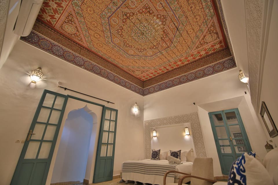 Riad 5 GÉNÉRATIONS Bed and Breakfast in Marrakesh