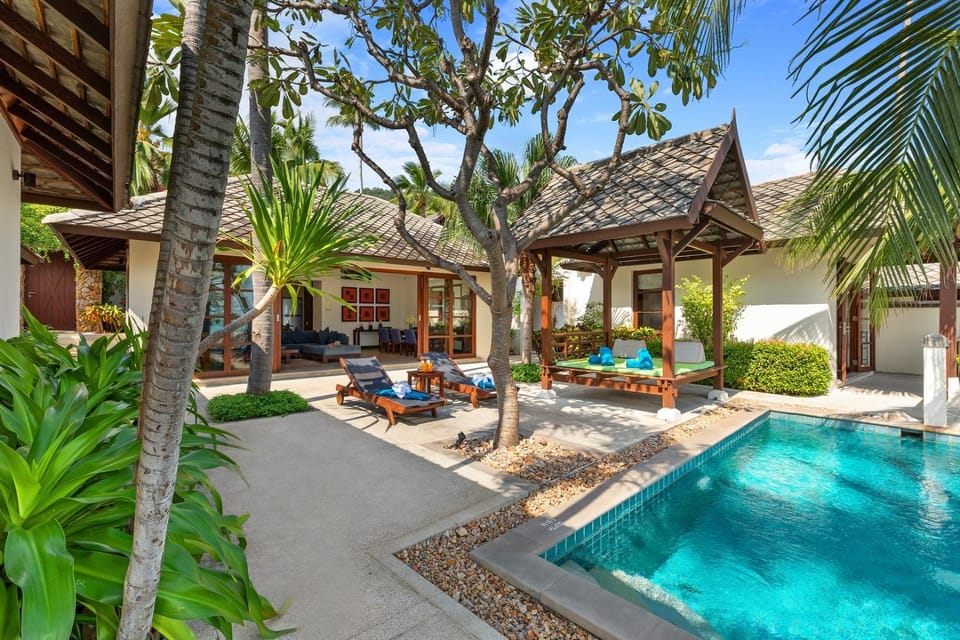 Property building, Swimming pool